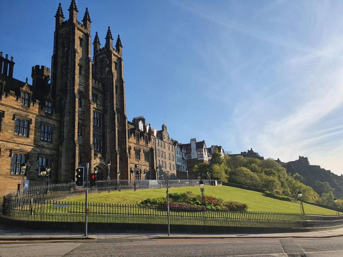 Lovely 2 Bedroom Flat In The Heart Of The City EDI Buitenkant foto